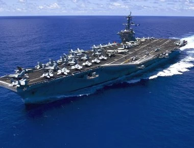 Ειρηνικός: Το USS Carl Vinson σε πλήρη επιχειρησιακή ετοιμότητα (βίντεο)